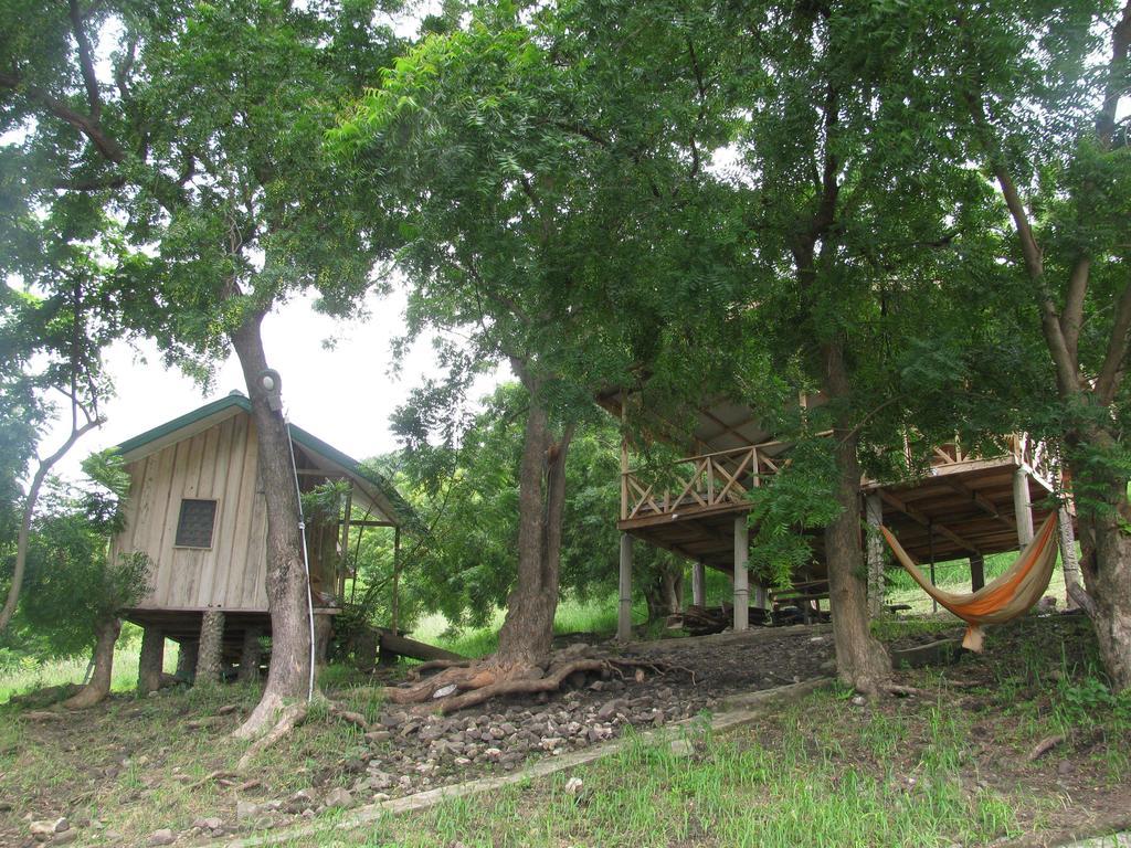 Отель The Green Ranch Кумаси Экстерьер фото